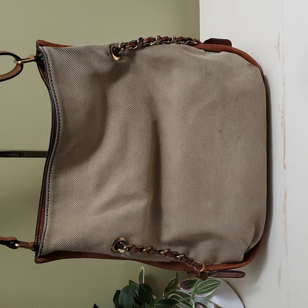 Chloé | Canvas and Tan Leather Shoulder/Crossbody Bag - Picture 7 of 16